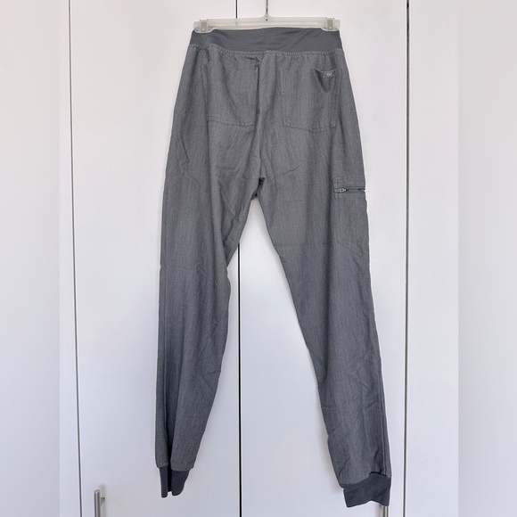 Figs Zamora Jogger scrub pants. Size XS tall. Graphite color - Picture 7 of 11